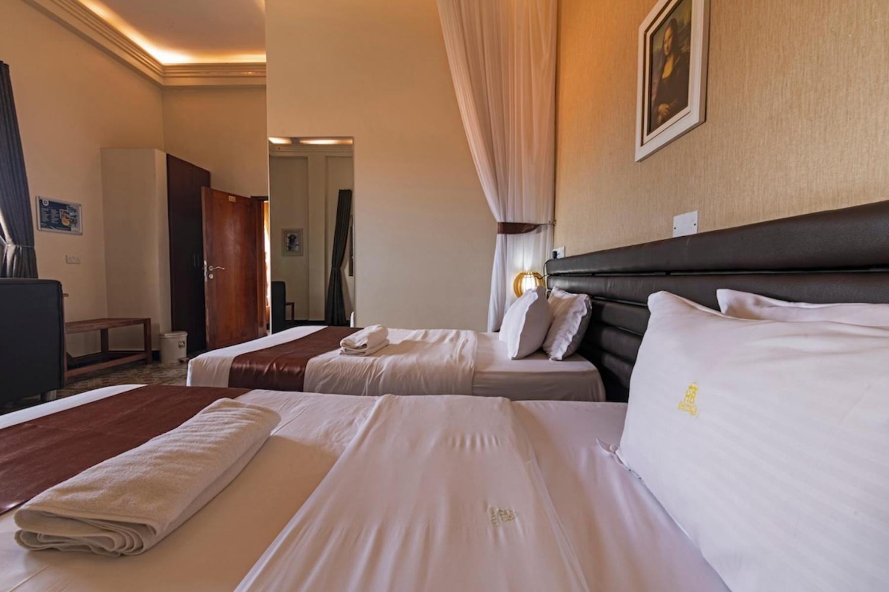 Hoima Buffalo Hotel & Business Hub Ltd Ngoại thất bức ảnh