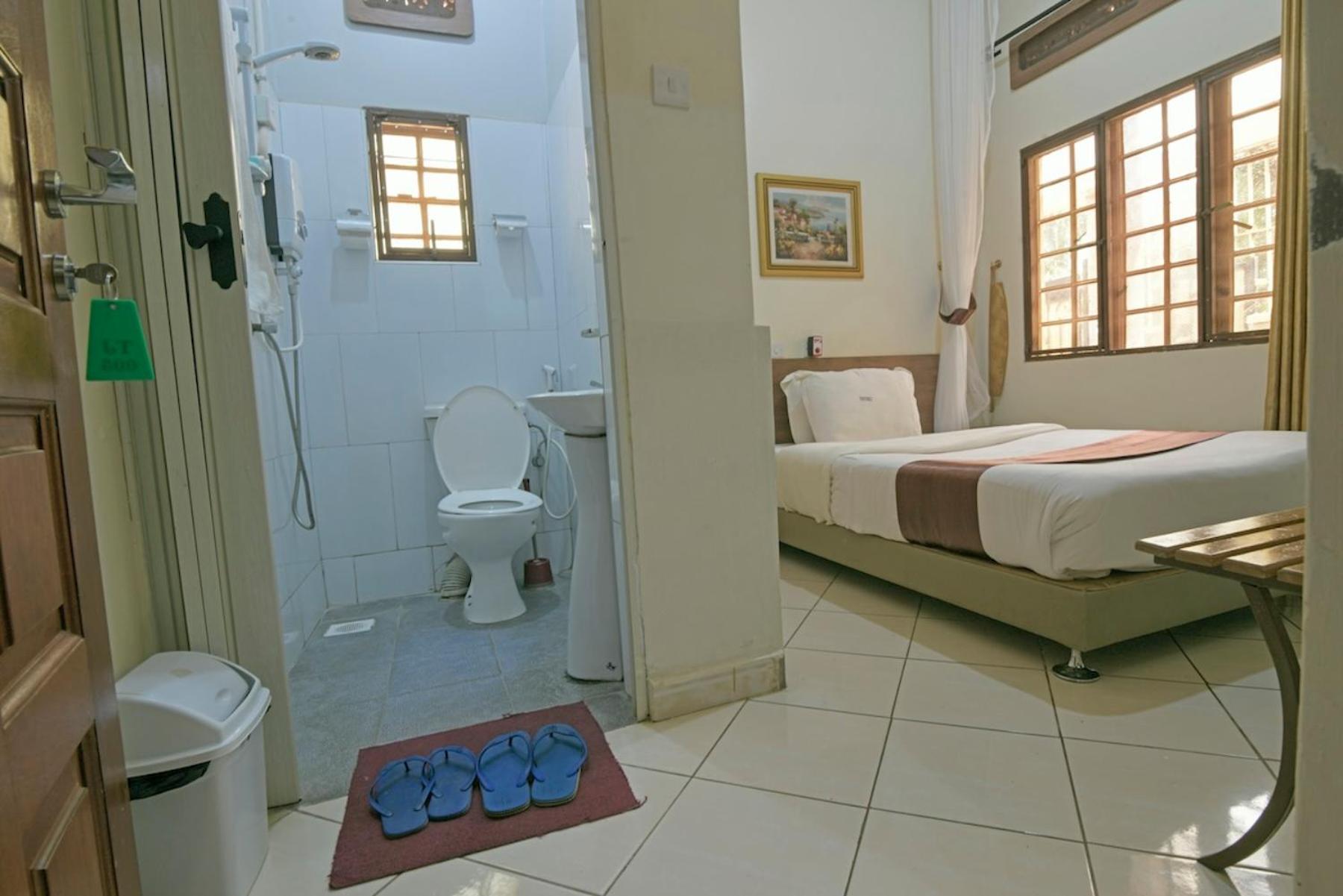 Hoima Buffalo Hotel & Business Hub Ltd Ngoại thất bức ảnh