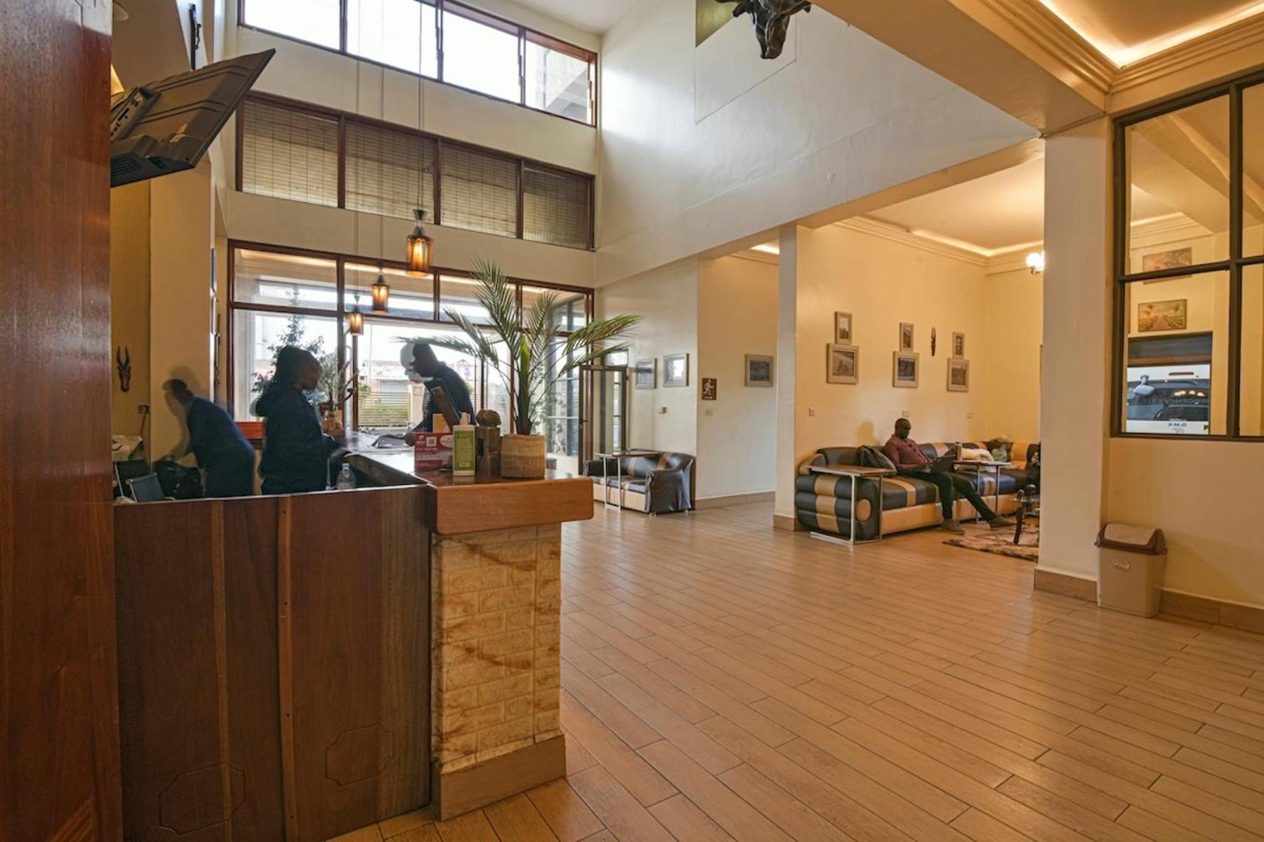 Hoima Buffalo Hotel & Business Hub Ltd Ngoại thất bức ảnh