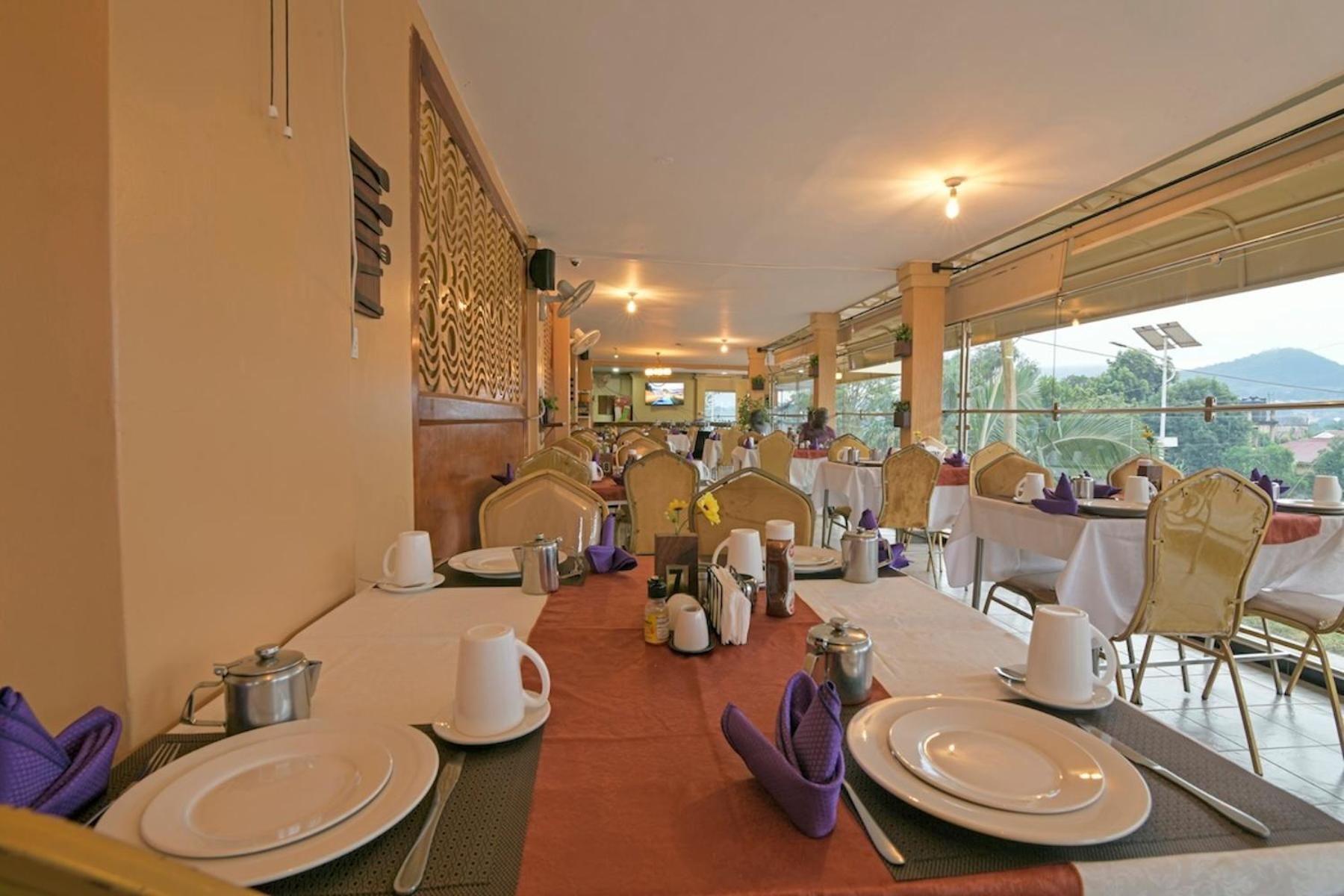 Hoima Buffalo Hotel & Business Hub Ltd Ngoại thất bức ảnh